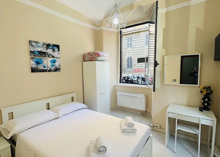 Otel Terminal House